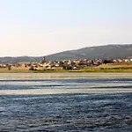 Allucant - Hotel Gallocanta