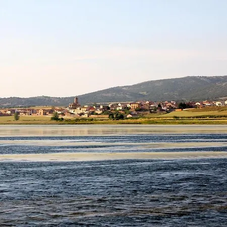 Allucant - Hotel Gallocanta