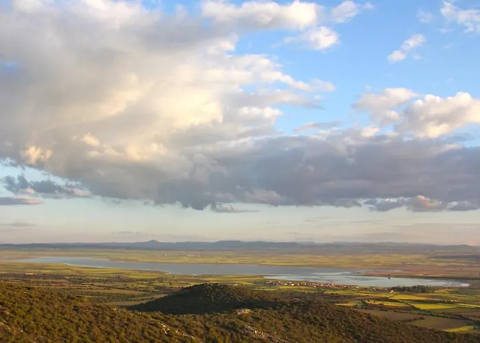 Allucant - Hotel Gallocanta